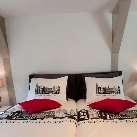 城市之顶公寓 4*